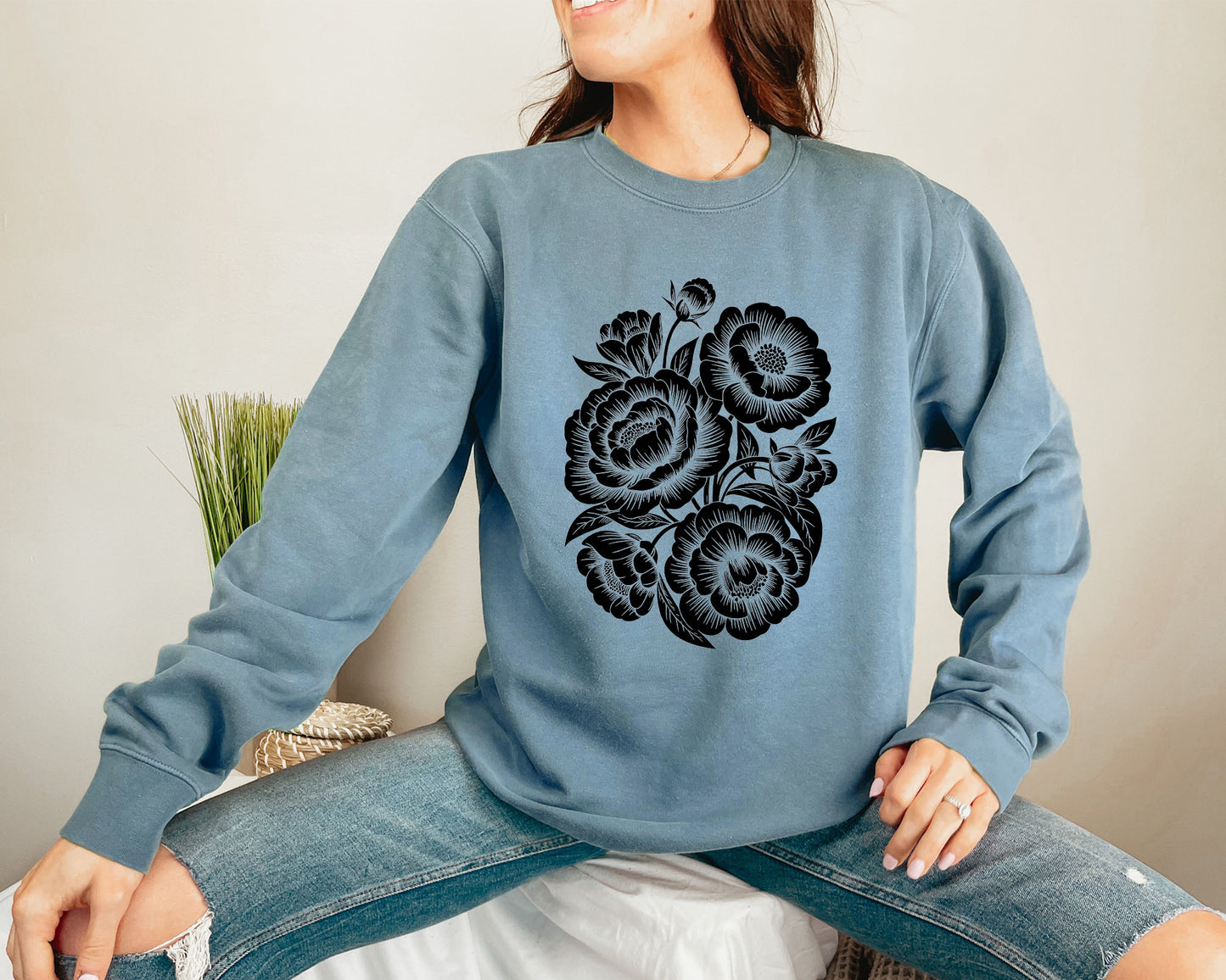 Chic Floral Cotton Crew